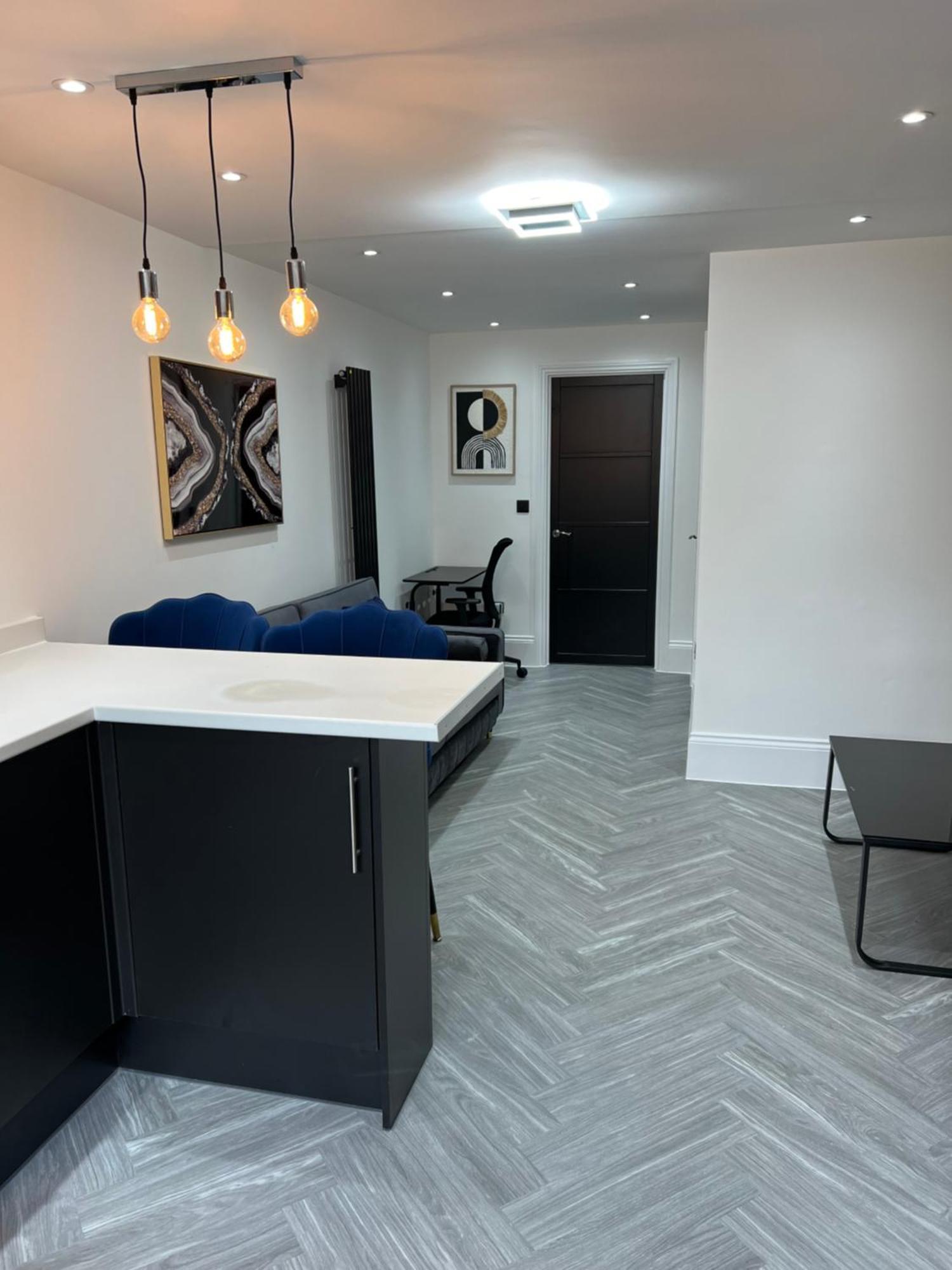 Stylish Flat In London * Harold Wood