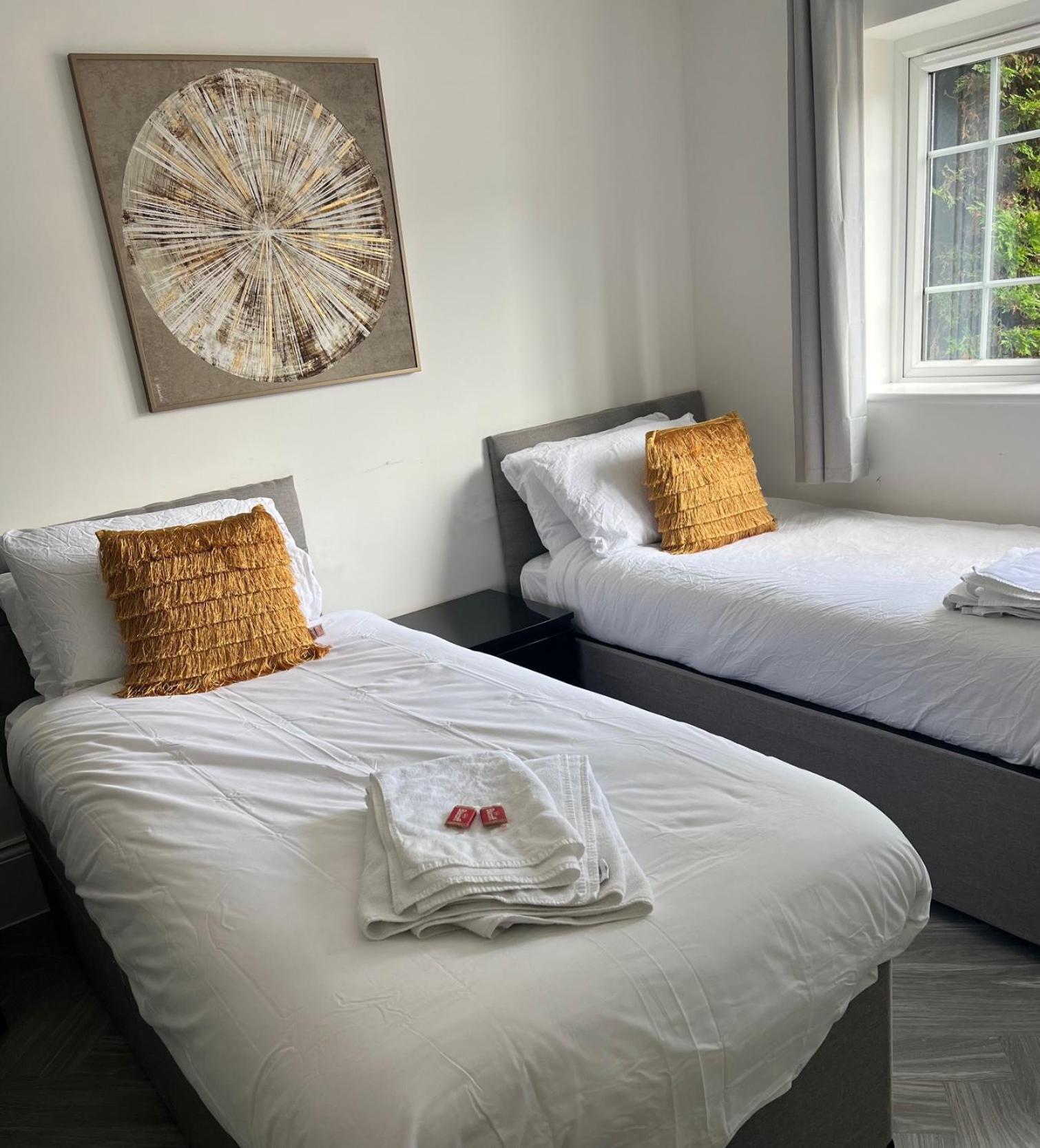 Stylish Flat In London * Harold Wood